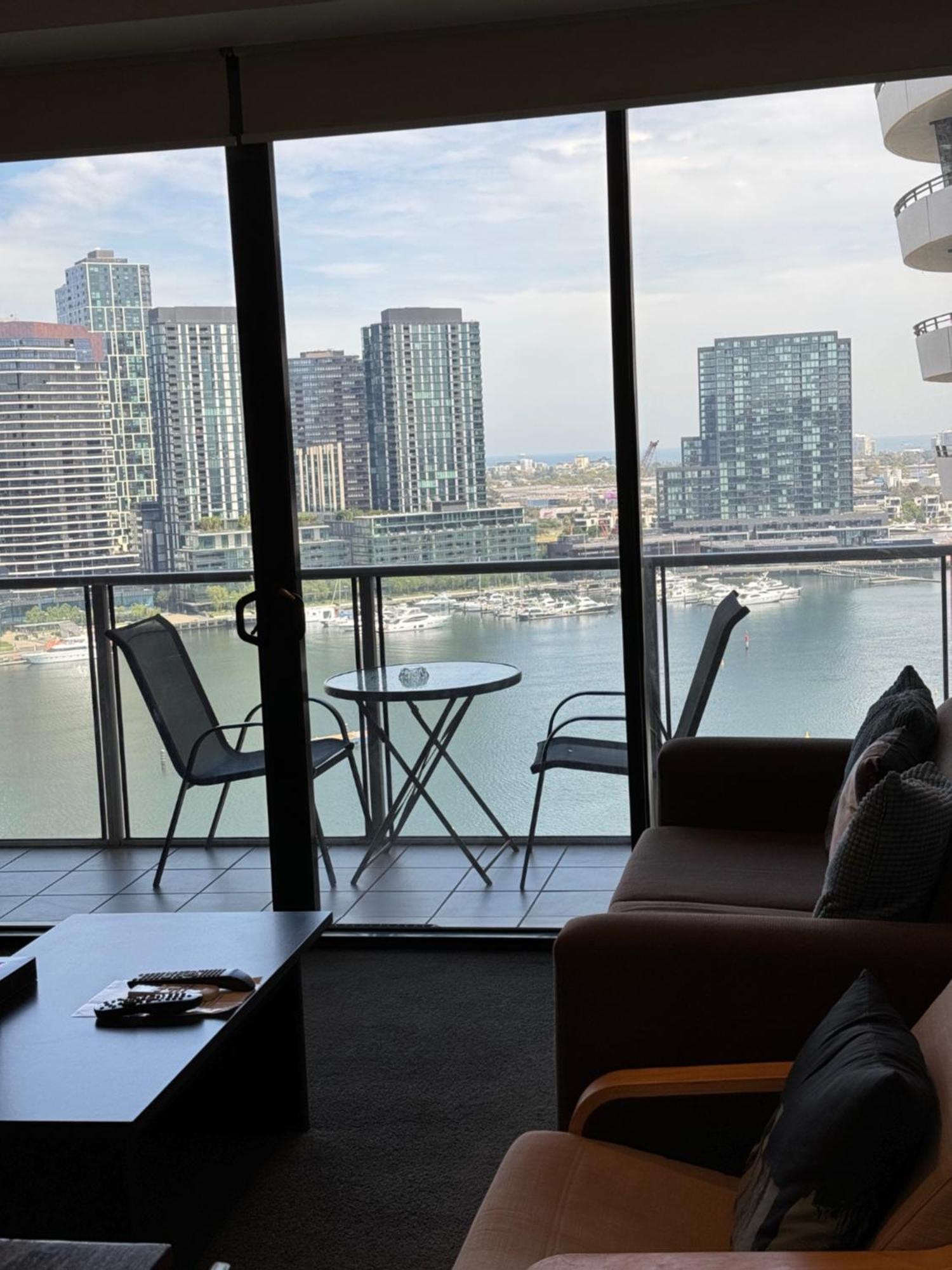 Akom At Docklands Melbourne Dış mekan fotoğraf